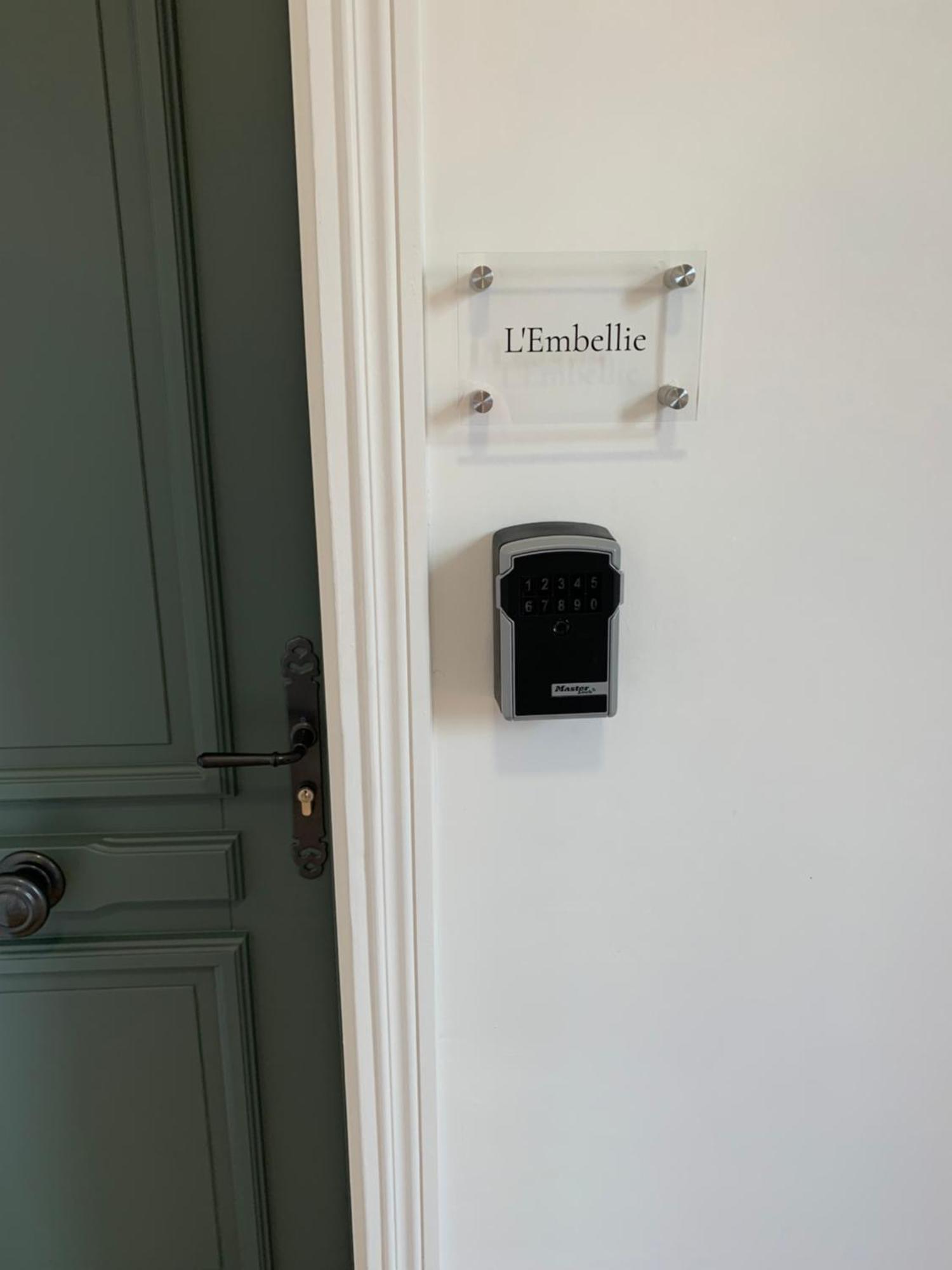 Le Carre Courtois Apartment Luisant Exterior photo